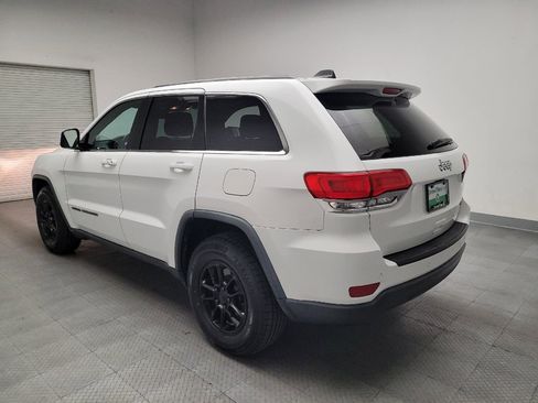 Used 2018 Jeep Grand Cherokee Laredo RWD image 5