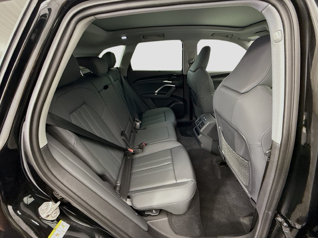 Certified 2025 Audi Q5 Premium Plus w/ Premium Plus AWD/4WD image 21