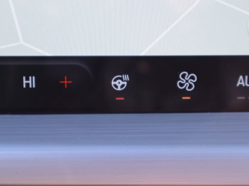 New 2025 Ford Escape SE w/ PHEV Premium Package image 23