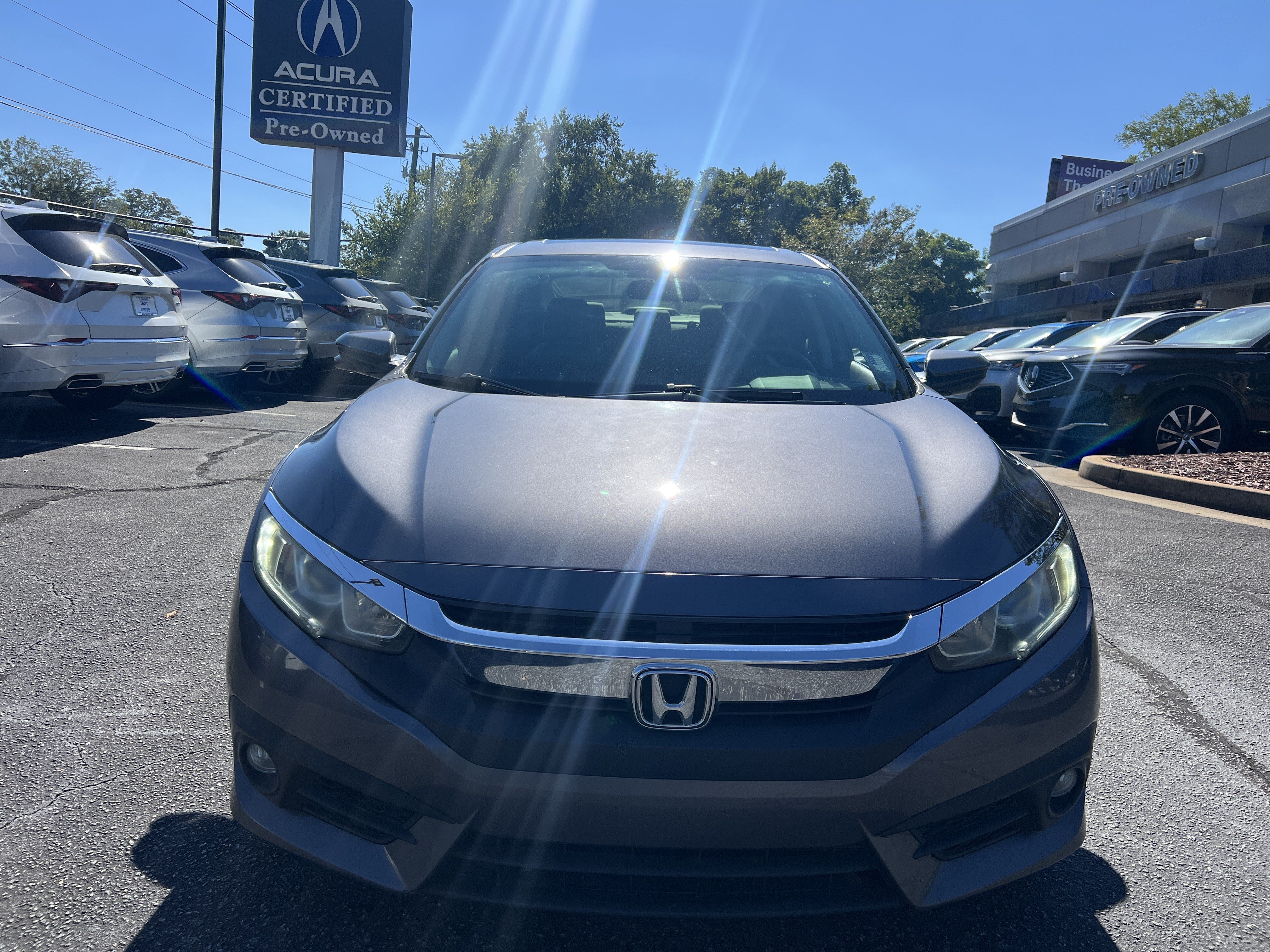 Used 2016 Honda Civic EX-T image 2