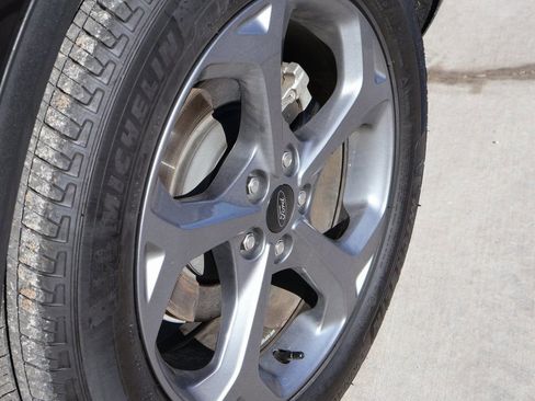 Certified 2025 Ford Escape ST-Line image 38