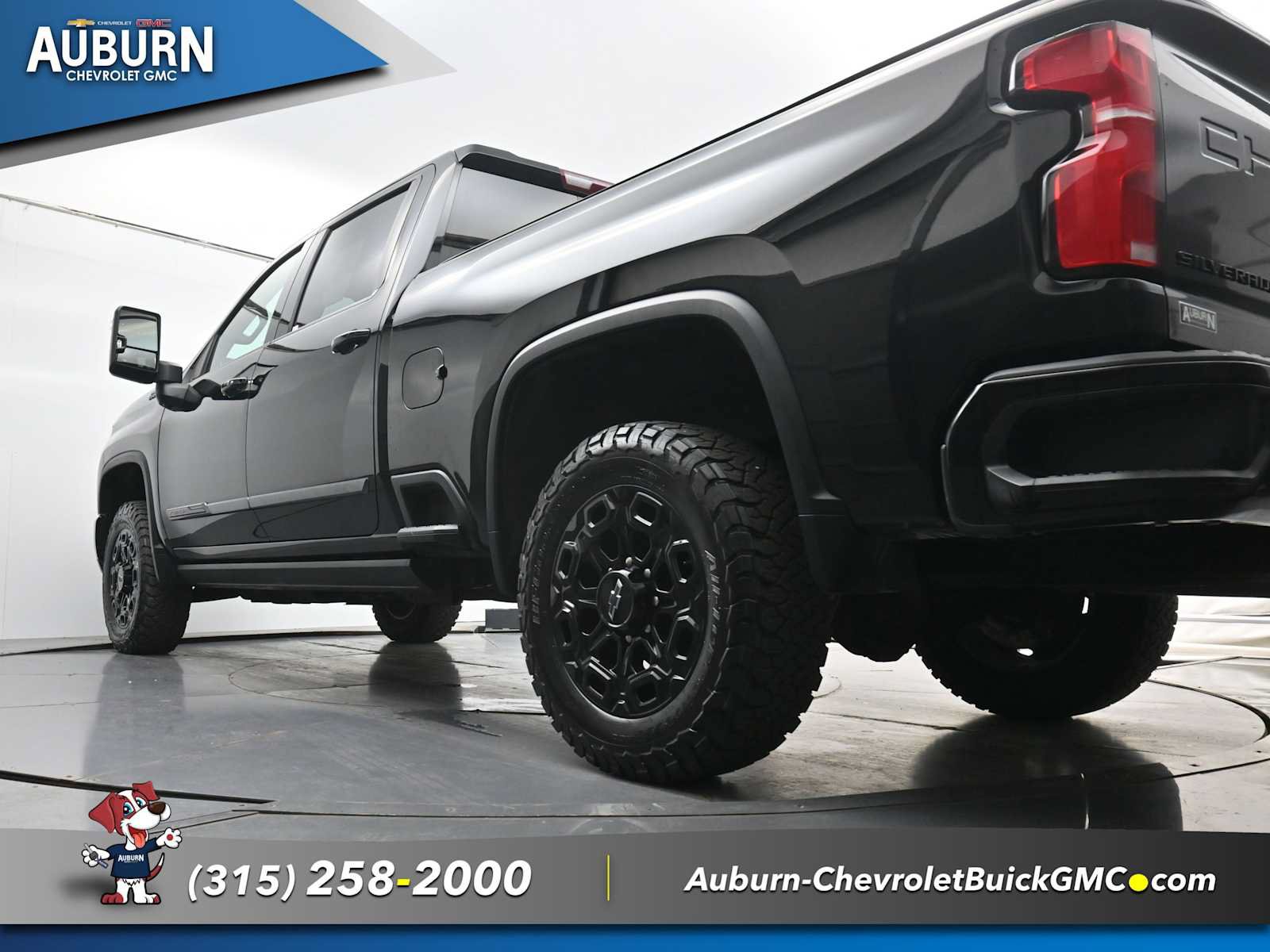 Used 2024 Chevrolet Silverado 2500 High Country w/ High Country Premium Package AWD/4WD image 31