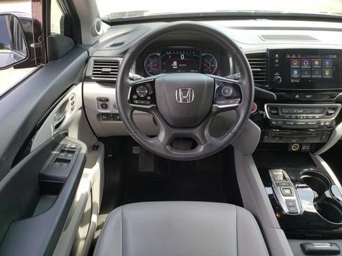 Used 2022 Honda Pilot Touring image 18