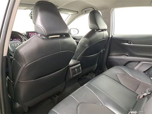 Used 2023 Toyota Camry XSE image 10