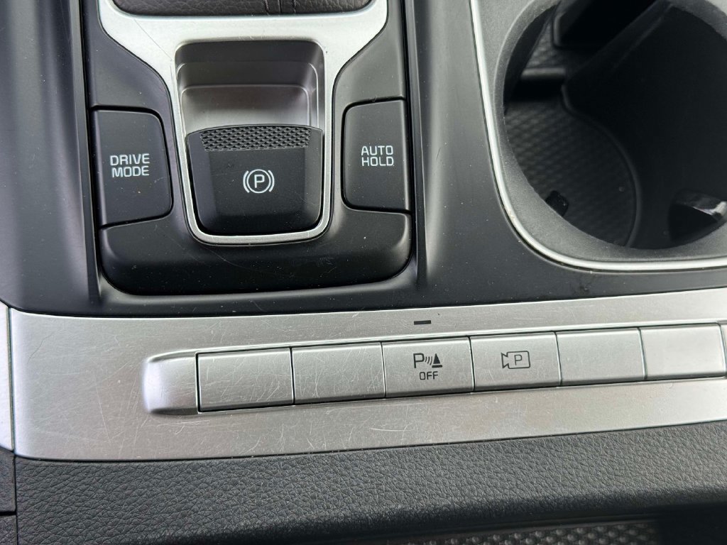 Certified 2024 Kia Carnival LX FWD image 32