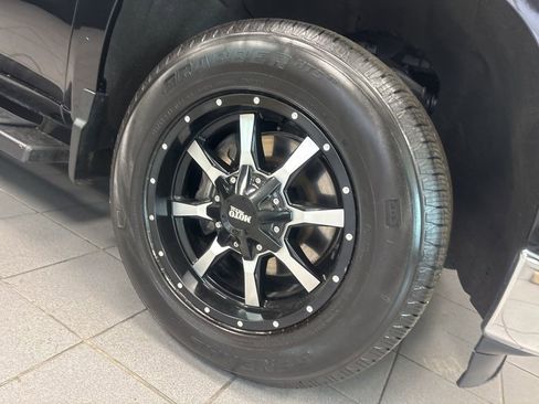 Used 2022 Chevrolet Silverado 1500 LT AWD/4WD image 10