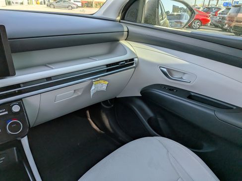 Certified 2025 Hyundai Tucson SEL image 17