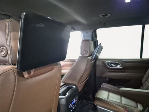 Used 2023 Chevrolet Tahoe High Country w/ Advanced Technology Package image 23