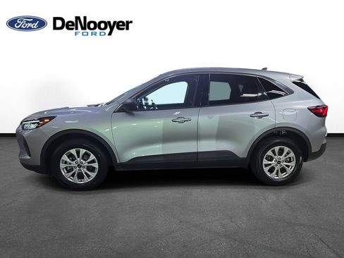 Used 2023 Ford Escape Active AWD/4WD image 9