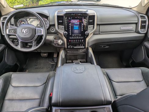 Used 2019 RAM 1500 Laramie RWD image 13