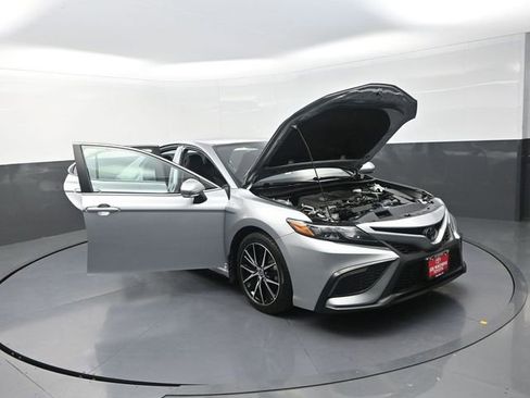 Used 2024 Toyota Camry SE FWD image 41