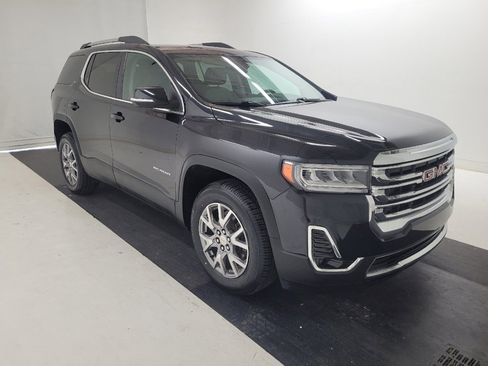 Used 2020 GMC Acadia SLT w/ LPO, Floor Liner Package FWD image 13