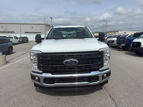 New 2025 Ford F350 XL w/ XL Chrome Package image 2