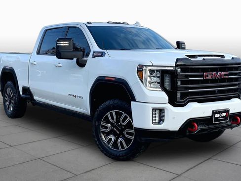 Used 2022 GMC Sierra 2500 AT4 w/ AT4 Premium Plus Package AWD/4WD image 3