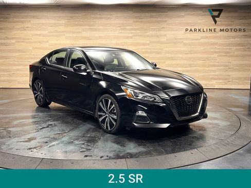 Used 2022 Nissan Altima 2.5 SR FWD image 1