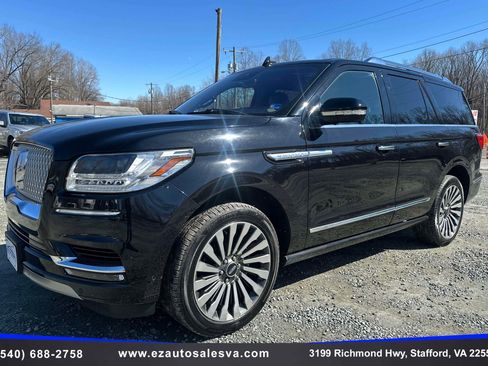 Used 2019 Lincoln Navigator Reserve image 13