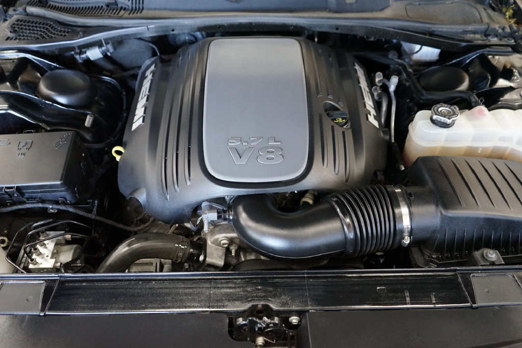 Used 2022 Dodge Challenger R/T w/ Performance Handling Group RWD image 48