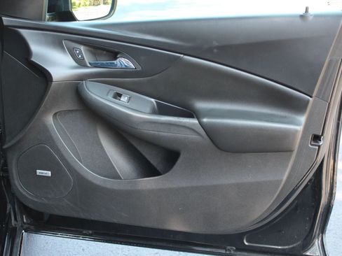 Used 2017 Chevrolet Volt Premier FWD image 18