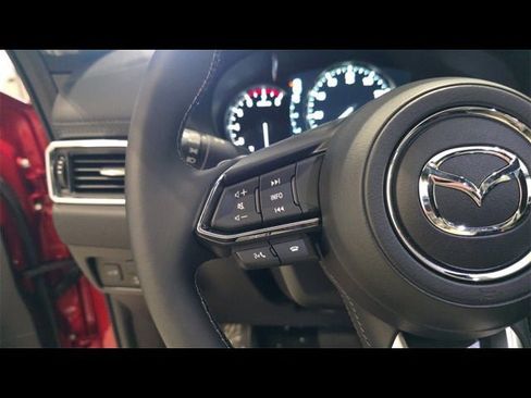 New 2025 MAZDA CX-5 Signature image 60
