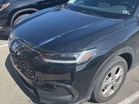 Used 2023 Honda HR-V LX image 3