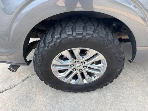 Used 2025 Ford F150 Lariat w/ Equipment Group 501A Mid AWD/4WD image 9