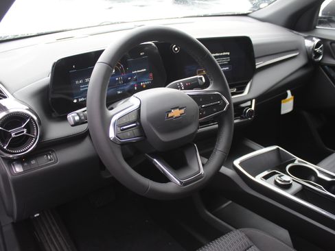 New 2026 Chevrolet Equinox LT image 10