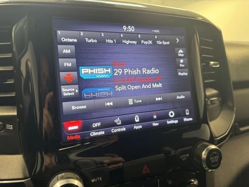 Used 2021 RAM 1500 Big Horn w/ Built-to-serve Edition image 16