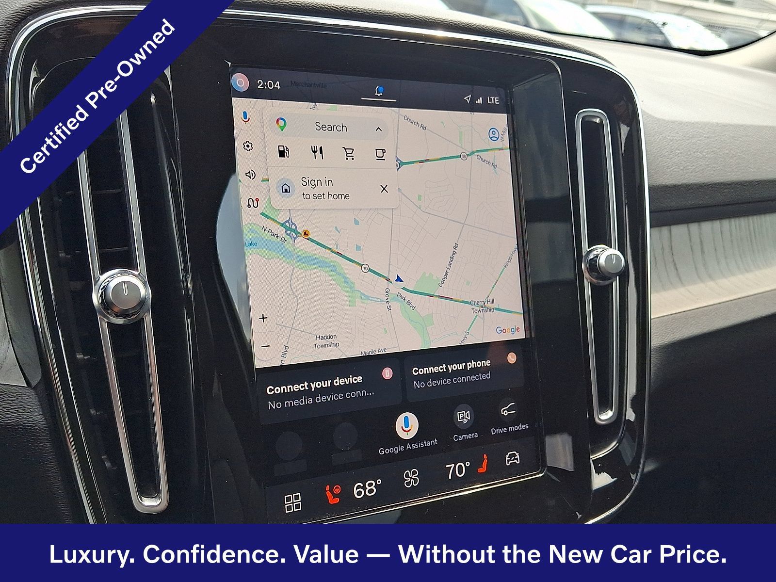 Certified 2023 Volvo XC40 B5 Plus w/ Driver Assist Package AWD/4WD image 18