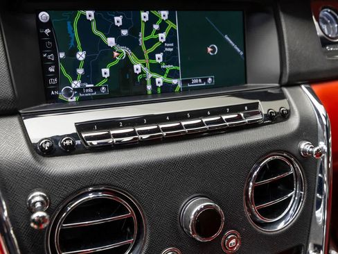 Certified 2020 Rolls-Royce Cullinan AWD/4WD image 37