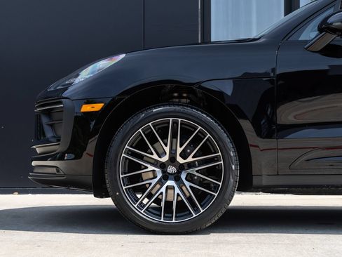 New 2026 Porsche Macan AWD/4WD image 13