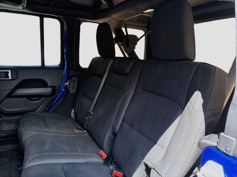 Used 2019 Jeep Wrangler Unlimited Sahara AWD/4WD image 24