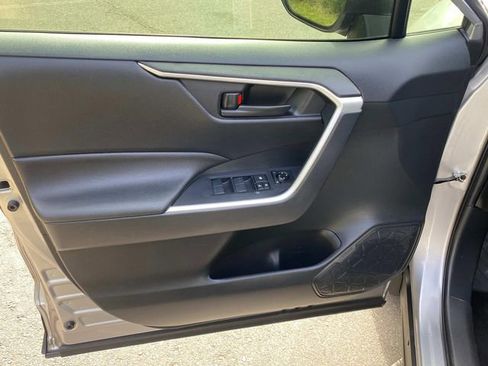 Used 2023 Toyota RAV4 LE image 12