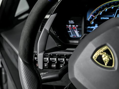 Used 2019 Lamborghini Aventador SVJ image 37