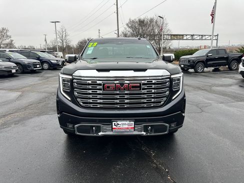 Used 2023 GMC Sierra 1500 Denali w/ Denali Reserve Package image 3
