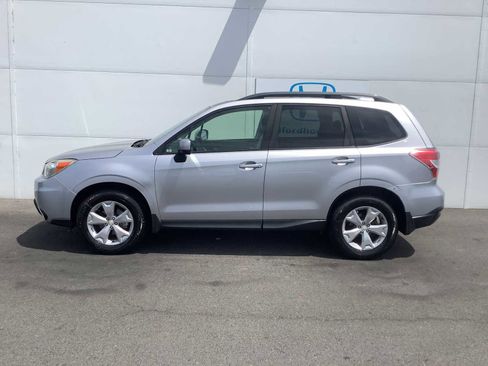 Used 2016 Subaru Forester 2.5i Premium AWD/4WD image 2