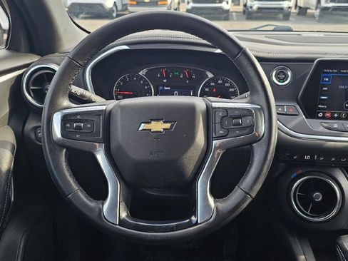 Used 2020 Chevrolet Blazer LT FWD image 12