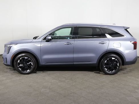 Used 2024 Kia Sorento S FWD image 18