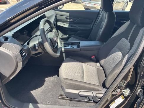 Used 2026 Nissan Sentra SV w/ Floor Mat Package FWD image 17