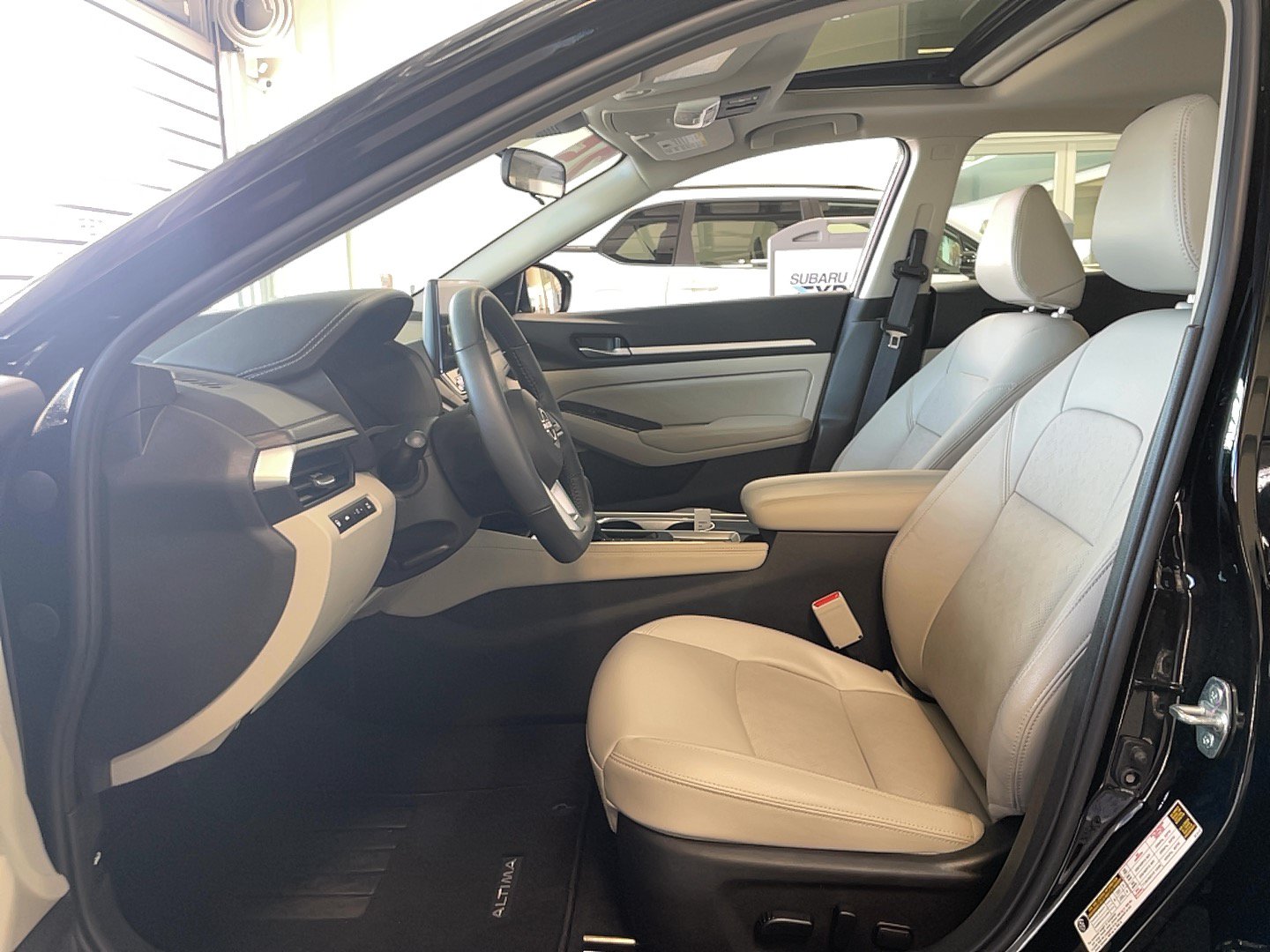 Used 2025 Nissan Altima 2.5 SL AWD/4WD image 15