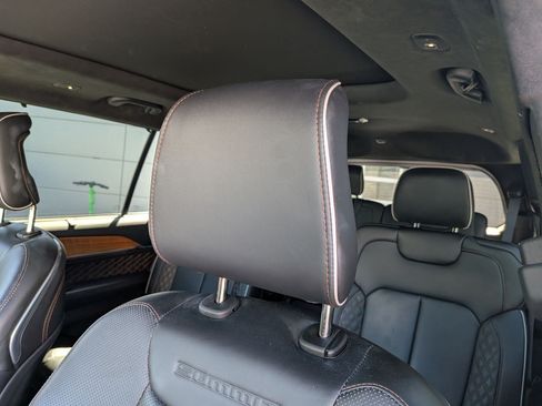 Used 2023 Jeep Grand Cherokee L Summit AWD/4WD image 24