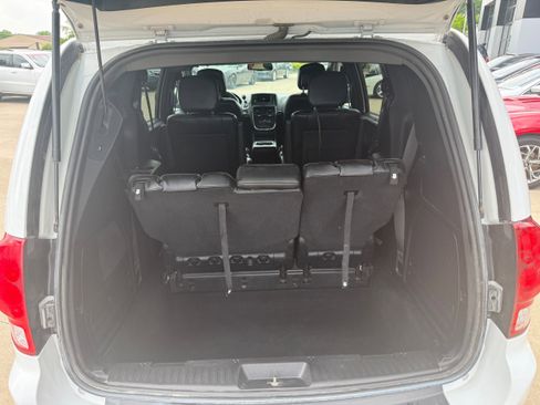Used 2019 Dodge Grand Caravan GT FWD image 7