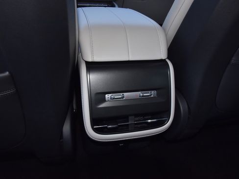 New 2026 Lincoln Nautilus Reserve image 18