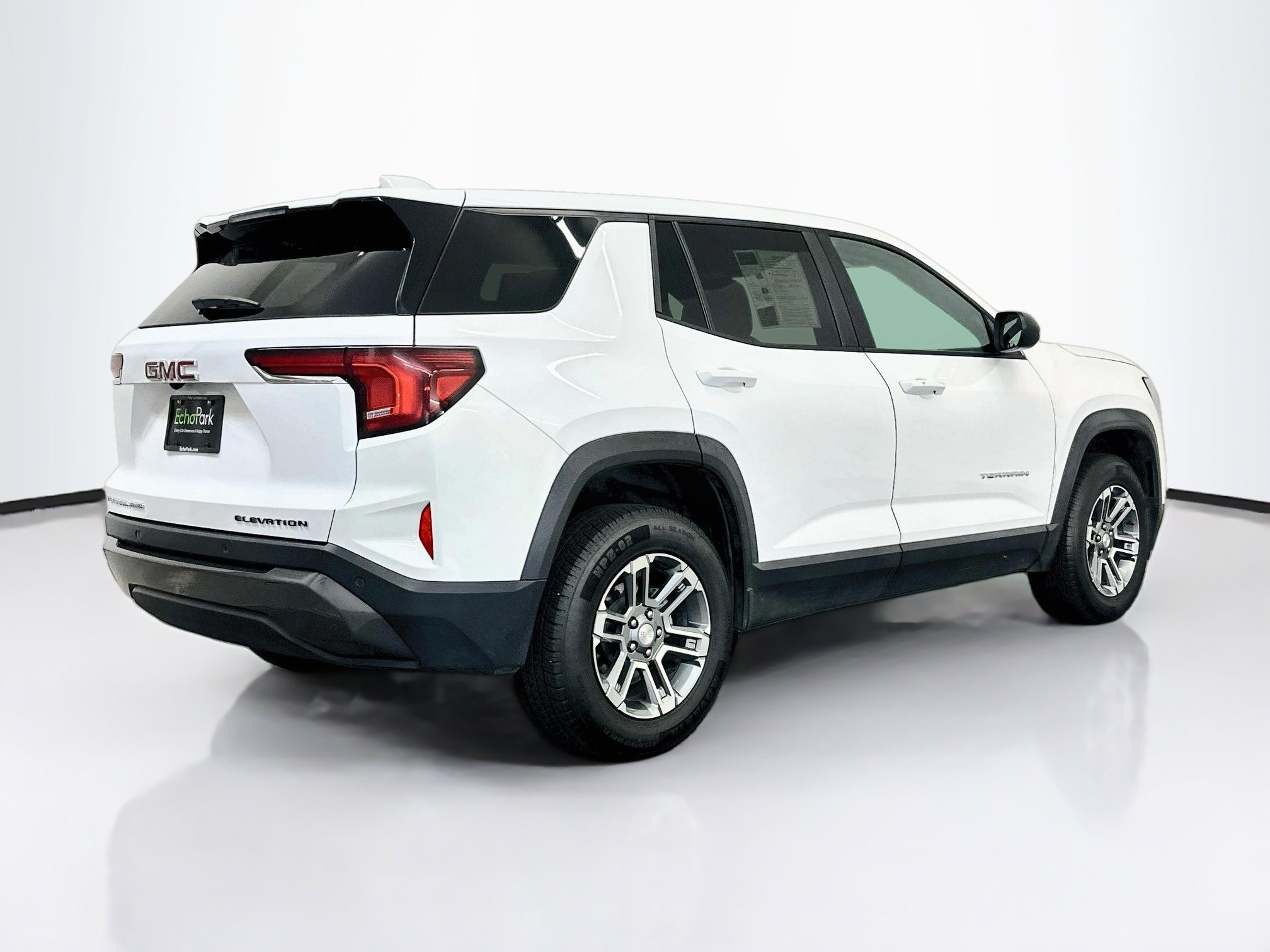 Used 2025 GMC Terrain Elevation AWD/4WD image 9