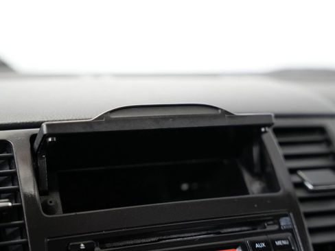 Used 2012 Nissan Versa 1.8 S image 17