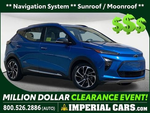 Used 2022 Chevrolet Bolt EUV Premier w/ Sun & Sound Package image 1