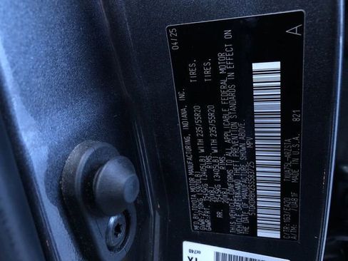Certified 2025 Toyota Highlander XSE AWD/4WD image 24