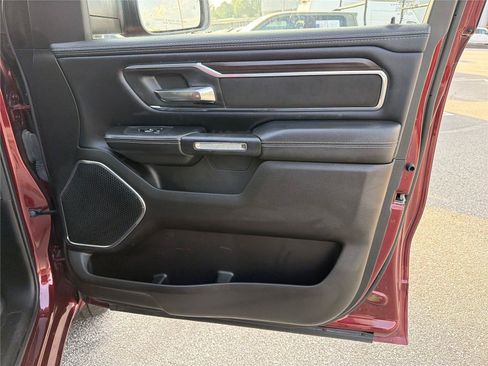 Used 2025 RAM 1500 Laramie w/ Sport Appearance Package AWD/4WD image 13