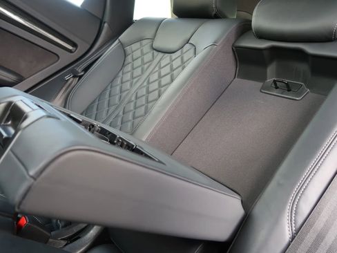 Used 2019 Audi SQ5 Prestige w/ Prestige Package AWD/4WD image 42