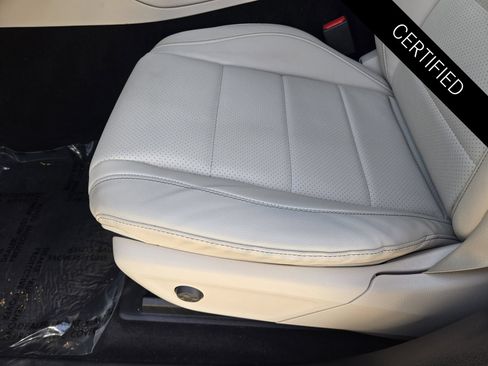 Certified 2024 Mercedes-Benz GLE 450 4MATIC image 21