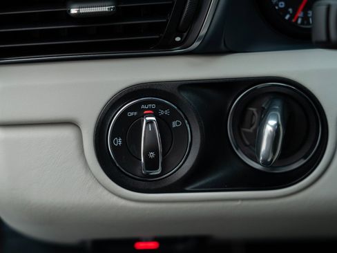 Certified 2019 Porsche 911 Turbo S image 30